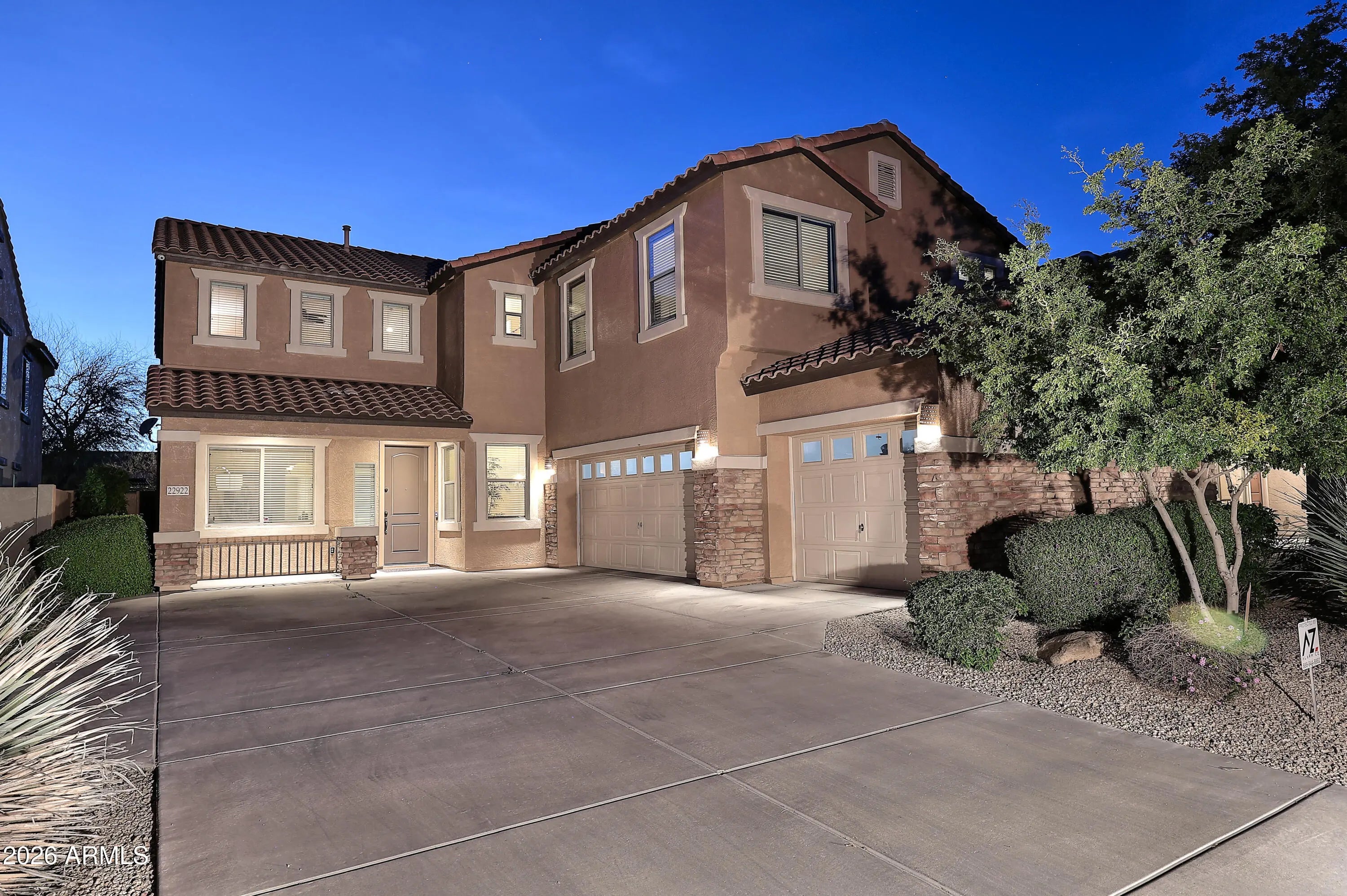 Photo of Listing #6992376