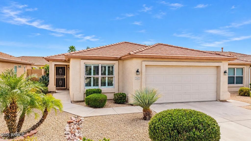 3609 E Hazeltine Way, Chandler