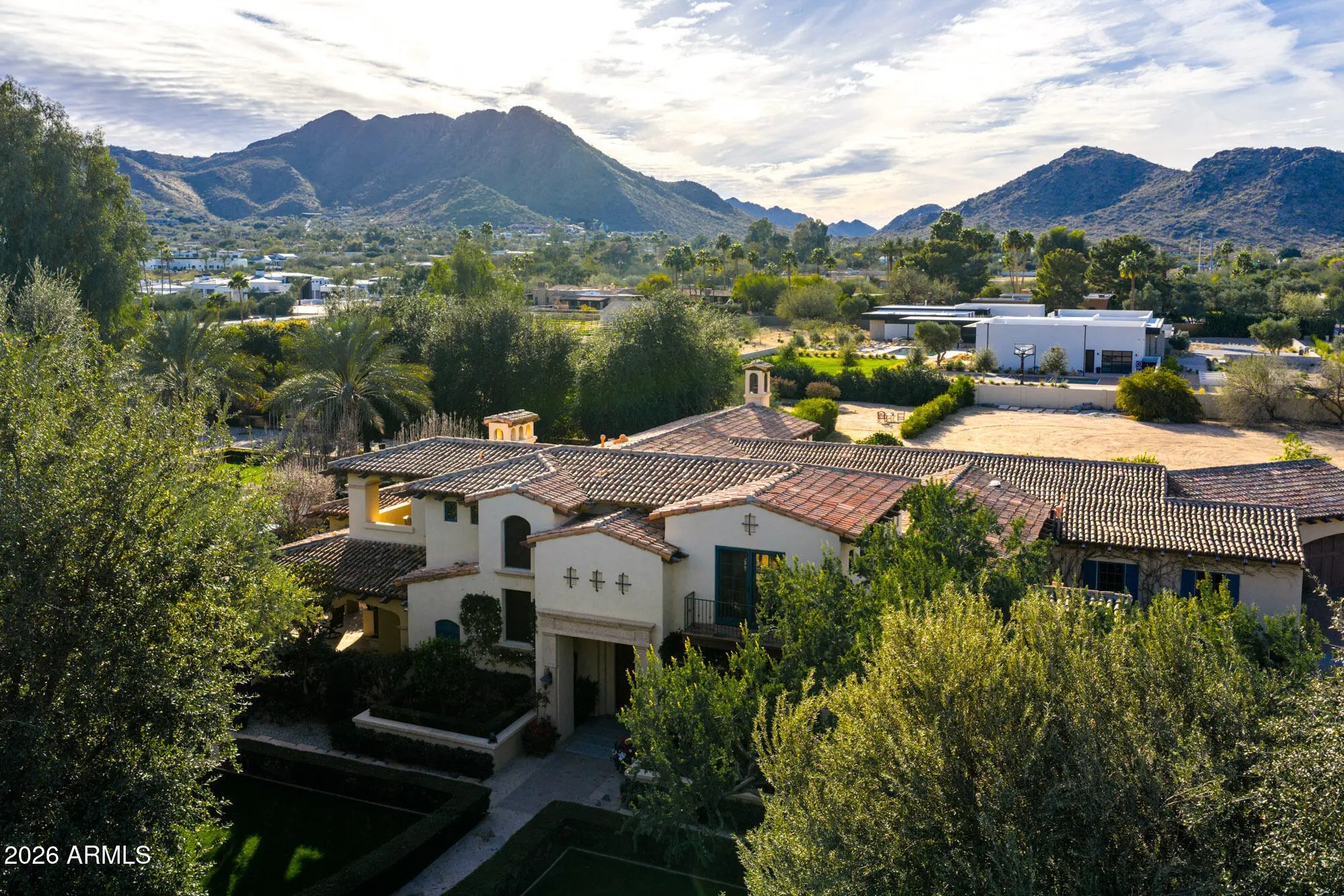 Photo of Listing #6989008