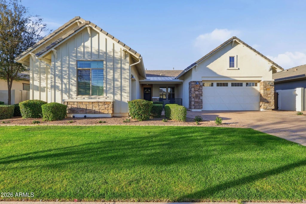 3716 E Appaloosa Road, Gilbert