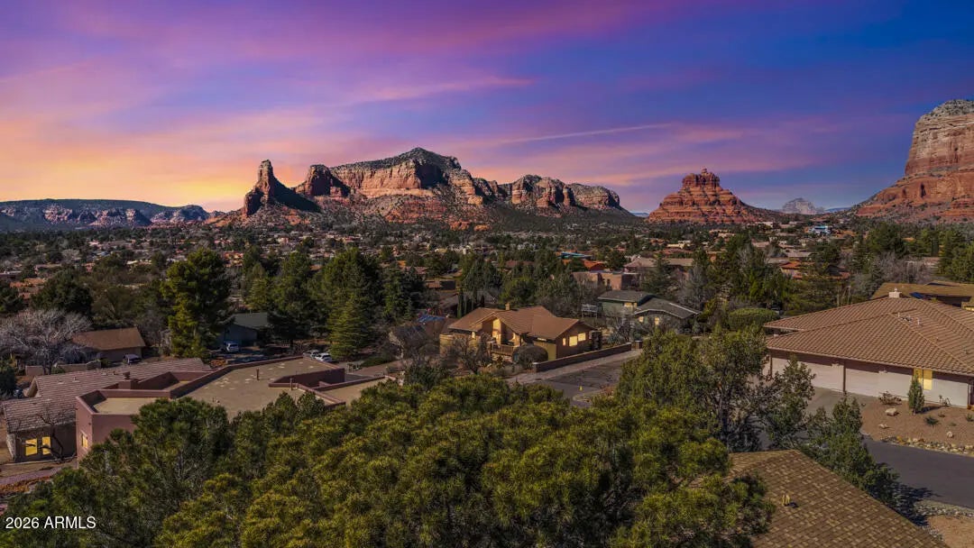 Photo of Listing #6989913