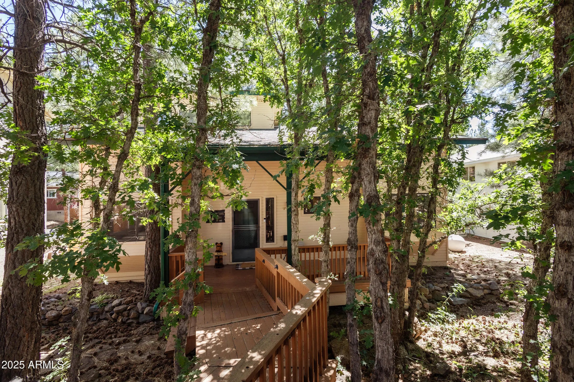 Photo of Listing #6989355