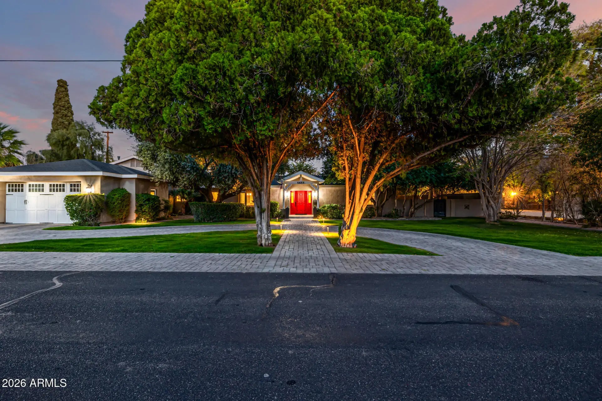 Photo of Listing #6990204