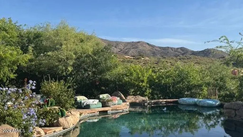 42421 N Deer Trail Road, Cave Creek