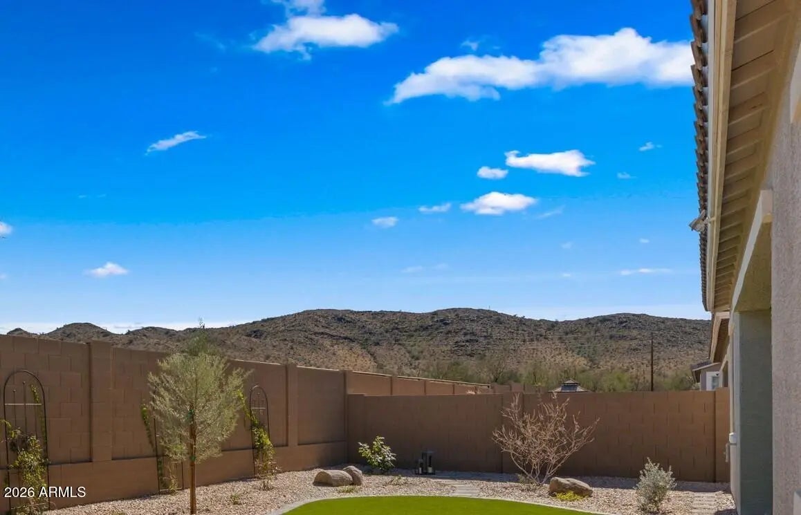 Photo of Listing #6989807