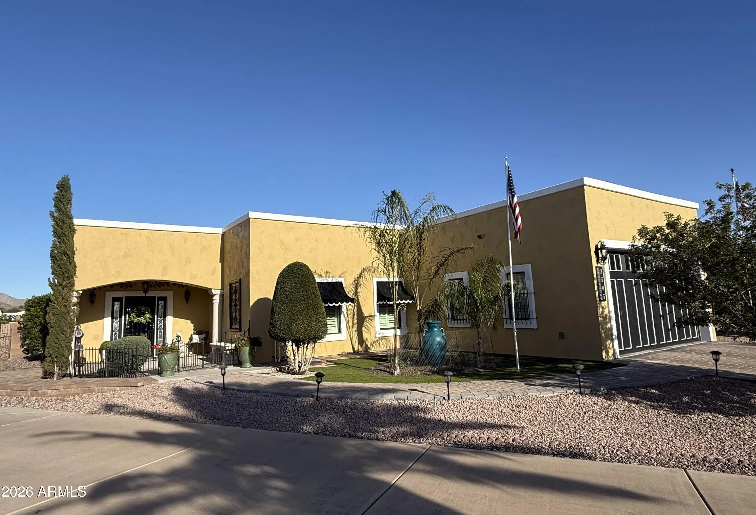 Photo of Listing #6990093