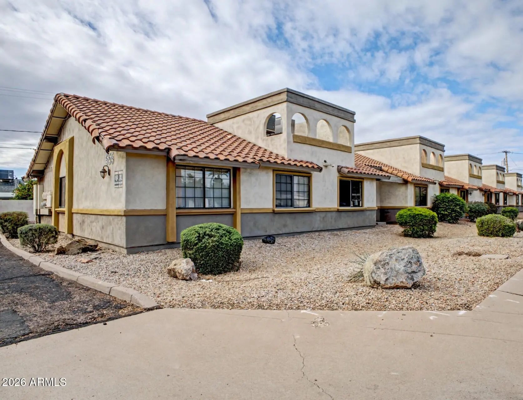 Photo of Listing #6989973