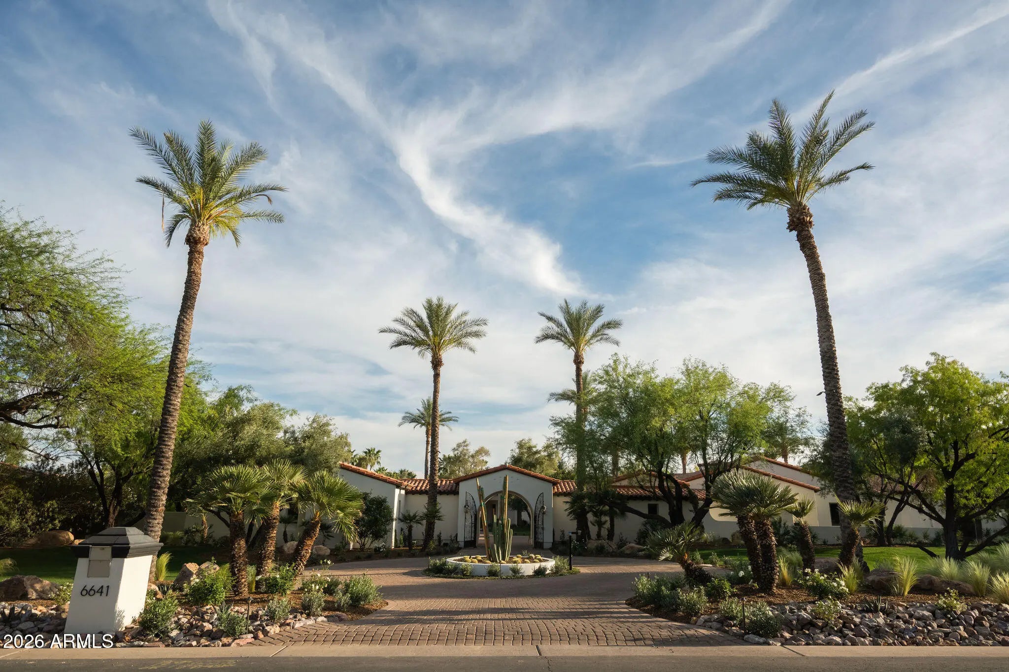 Photo of Listing #6990700