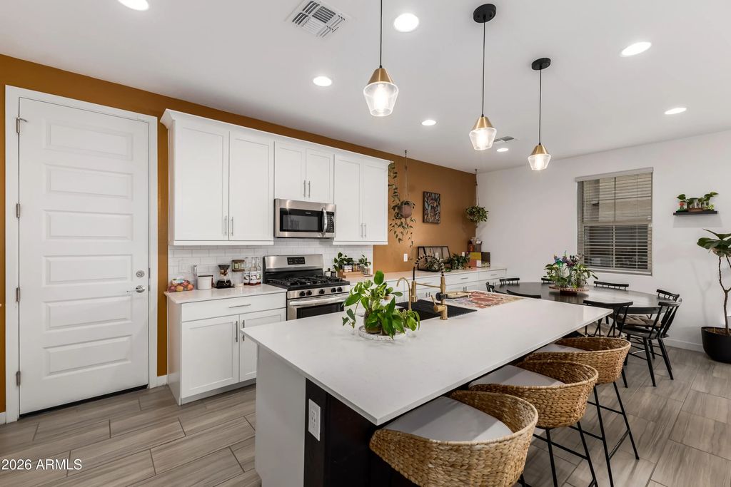 9916 E Texas Avenue, Mesa