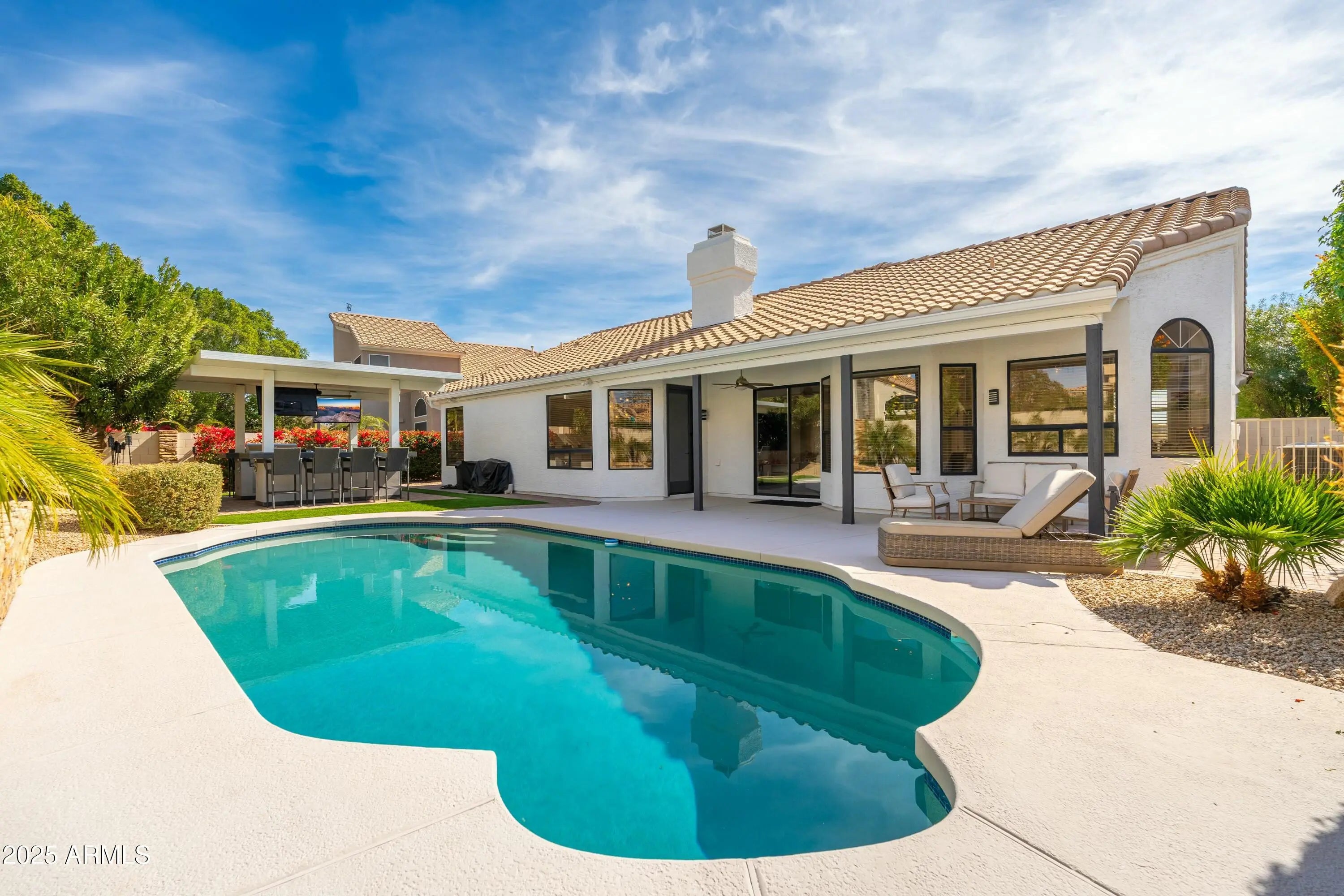 Photo of Listing #6990201