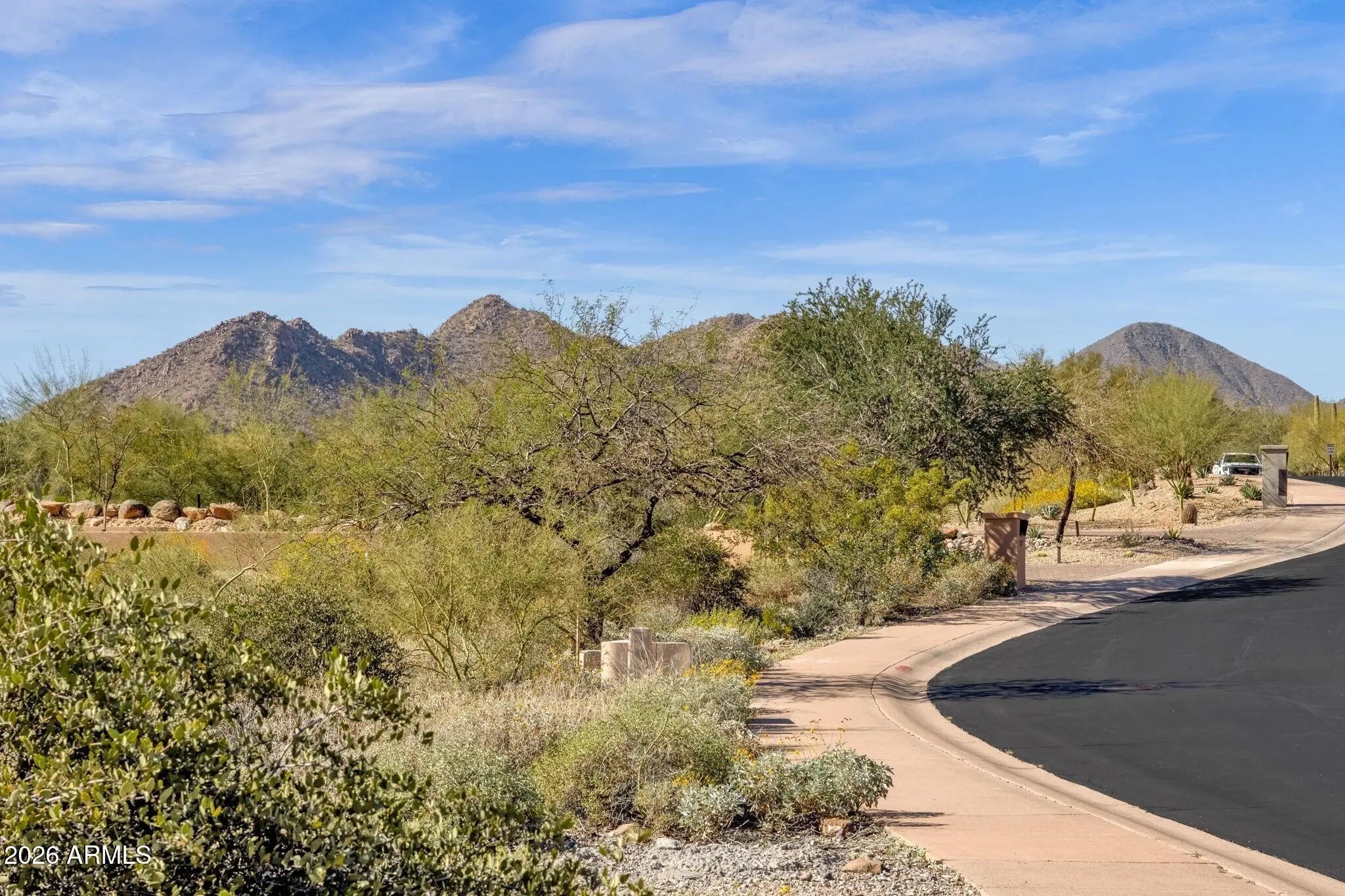 Photo of Listing #6990197