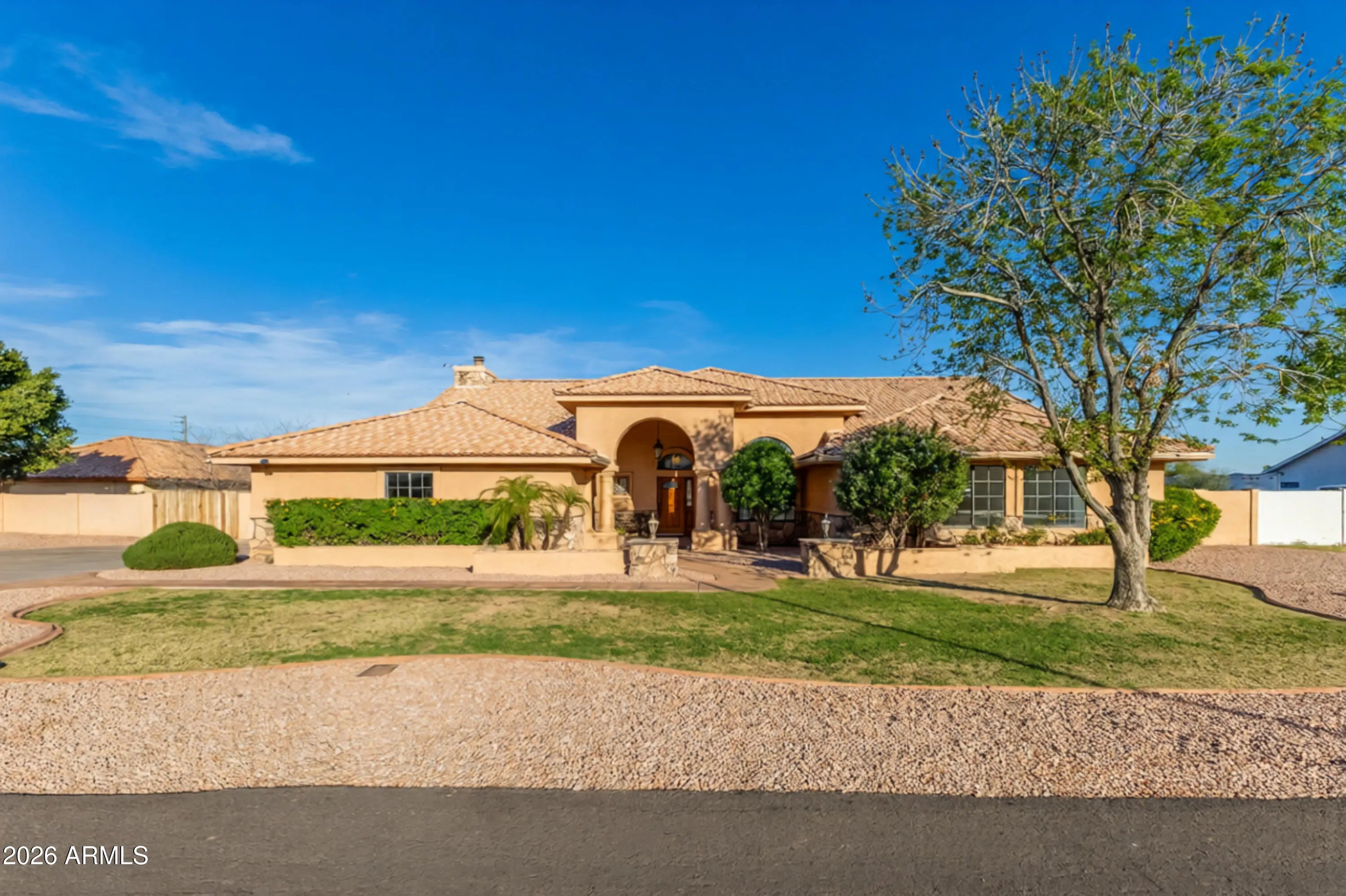 Photo of Listing #6990393