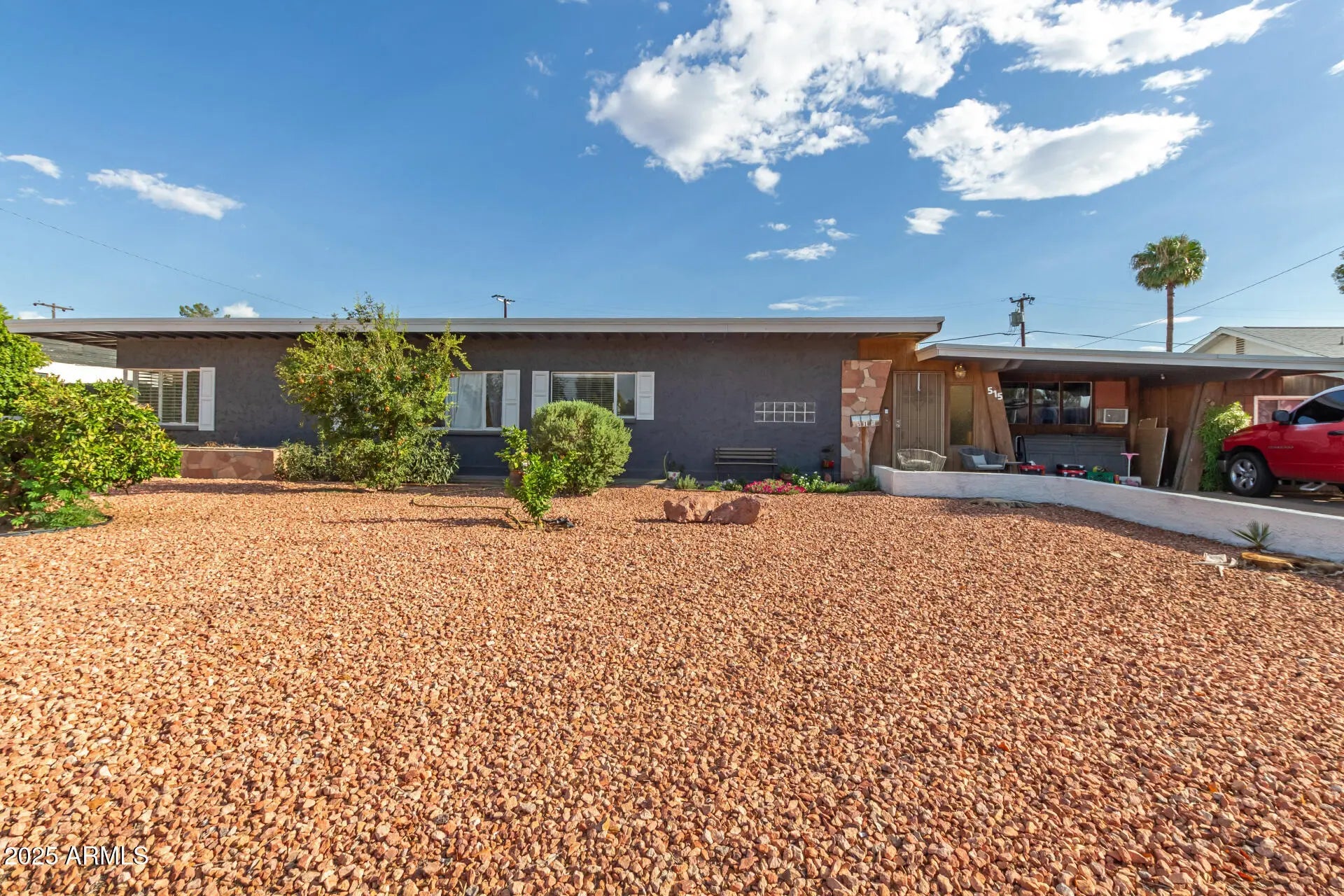 Photo of Listing #6990373