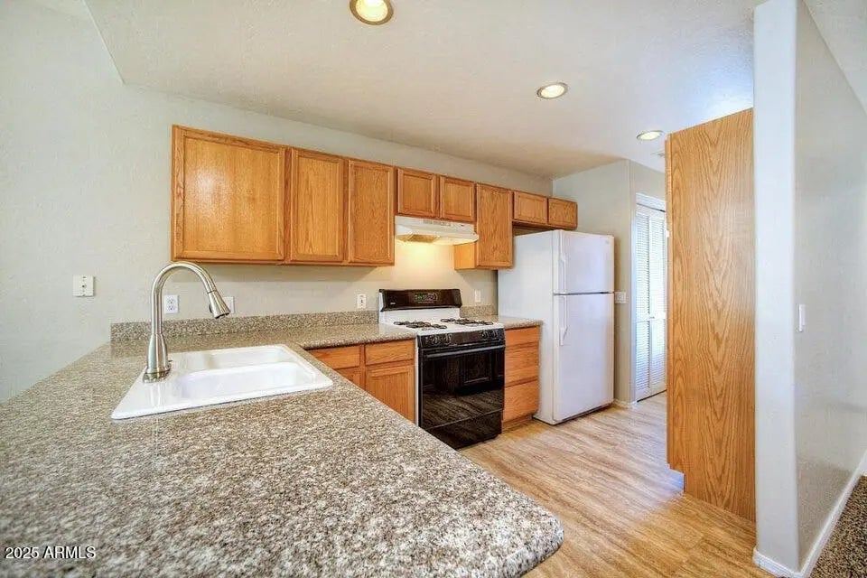 Photo of Listing #6996488