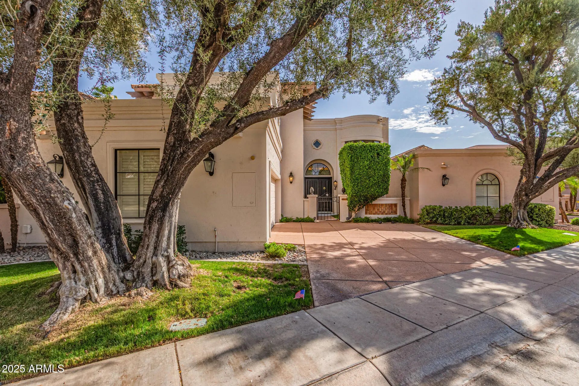 Photo of Listing #6990846