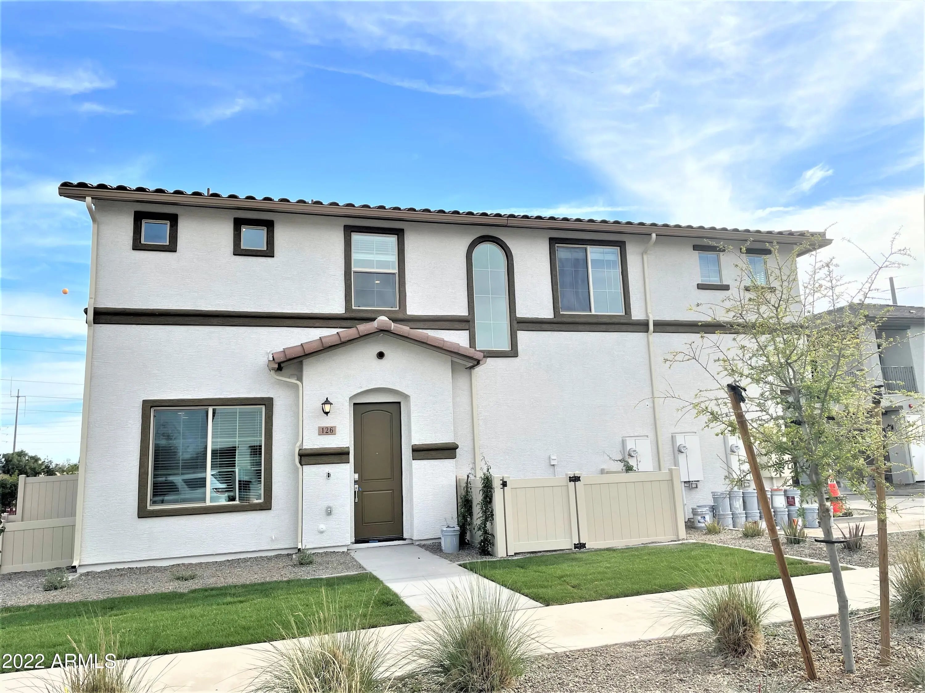 Photo of Listing #6990879