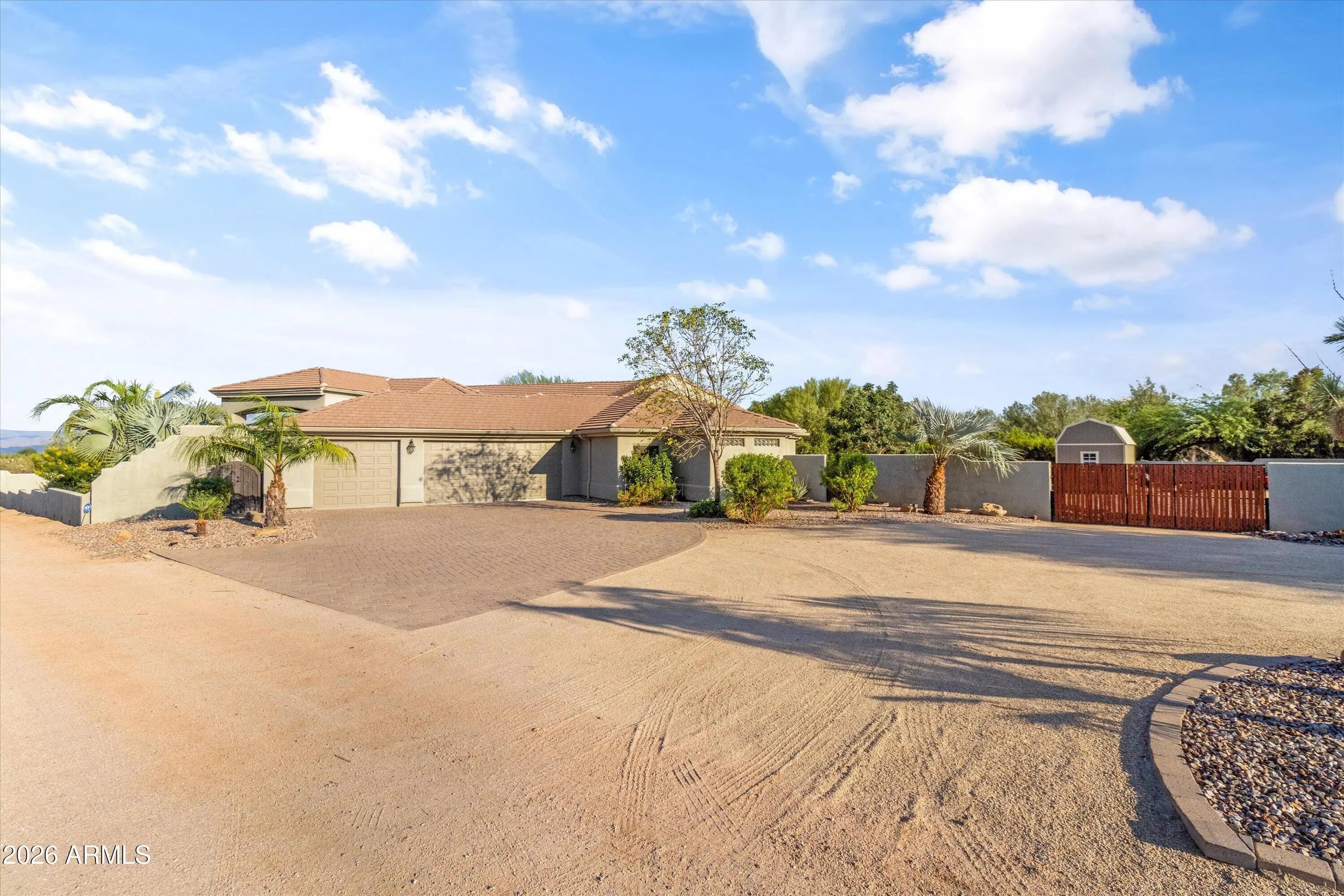 Photo of Listing #6991105