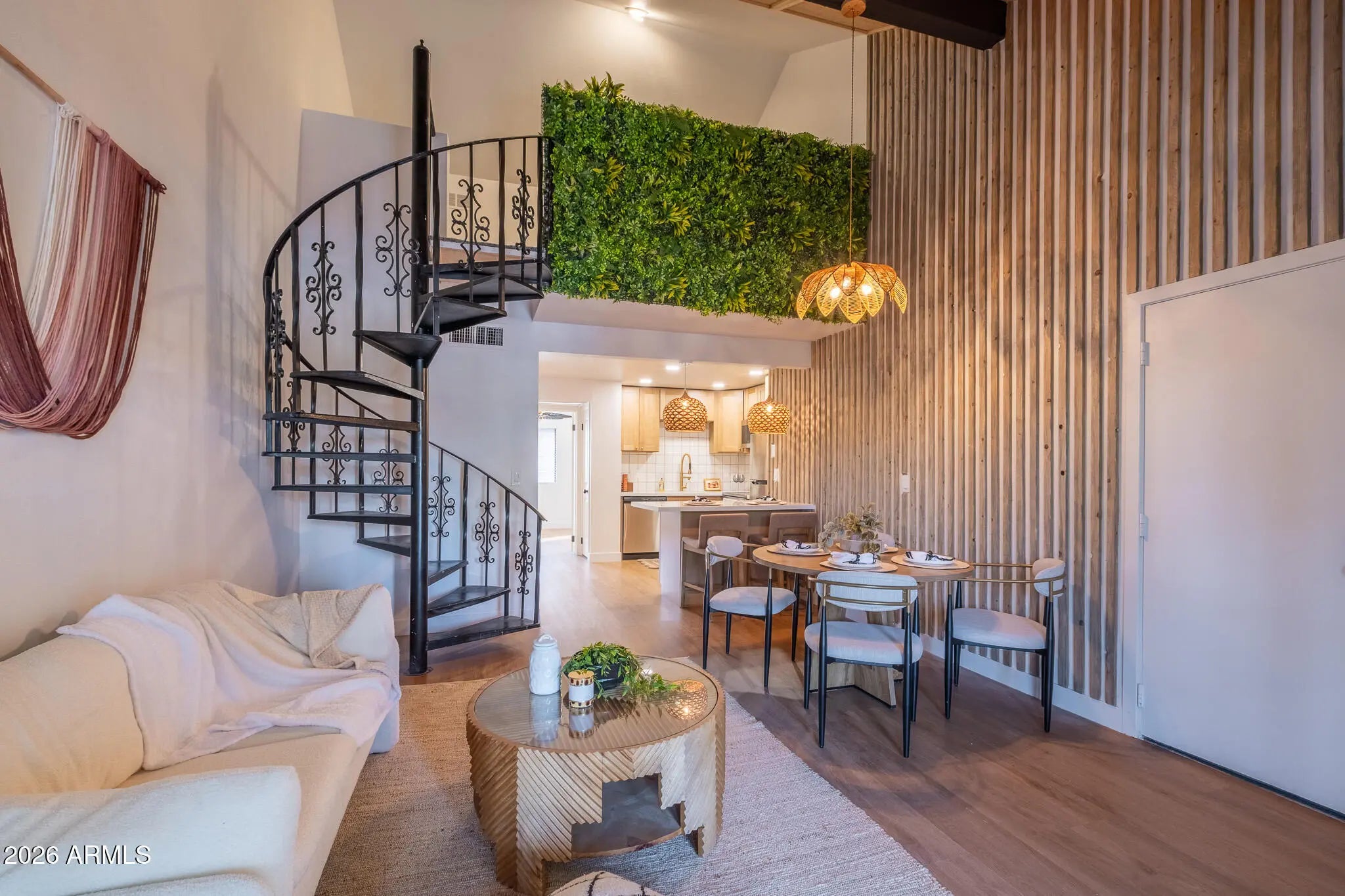 Photo of Listing #6991338