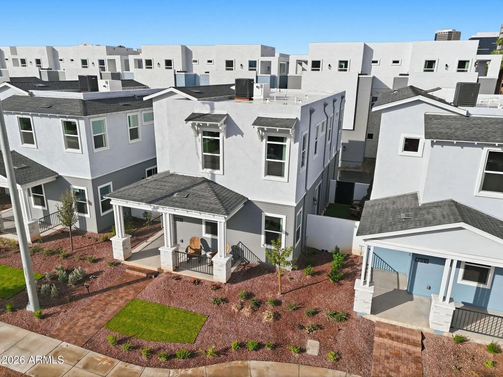 134 W Holcomb Lane, Phoenix