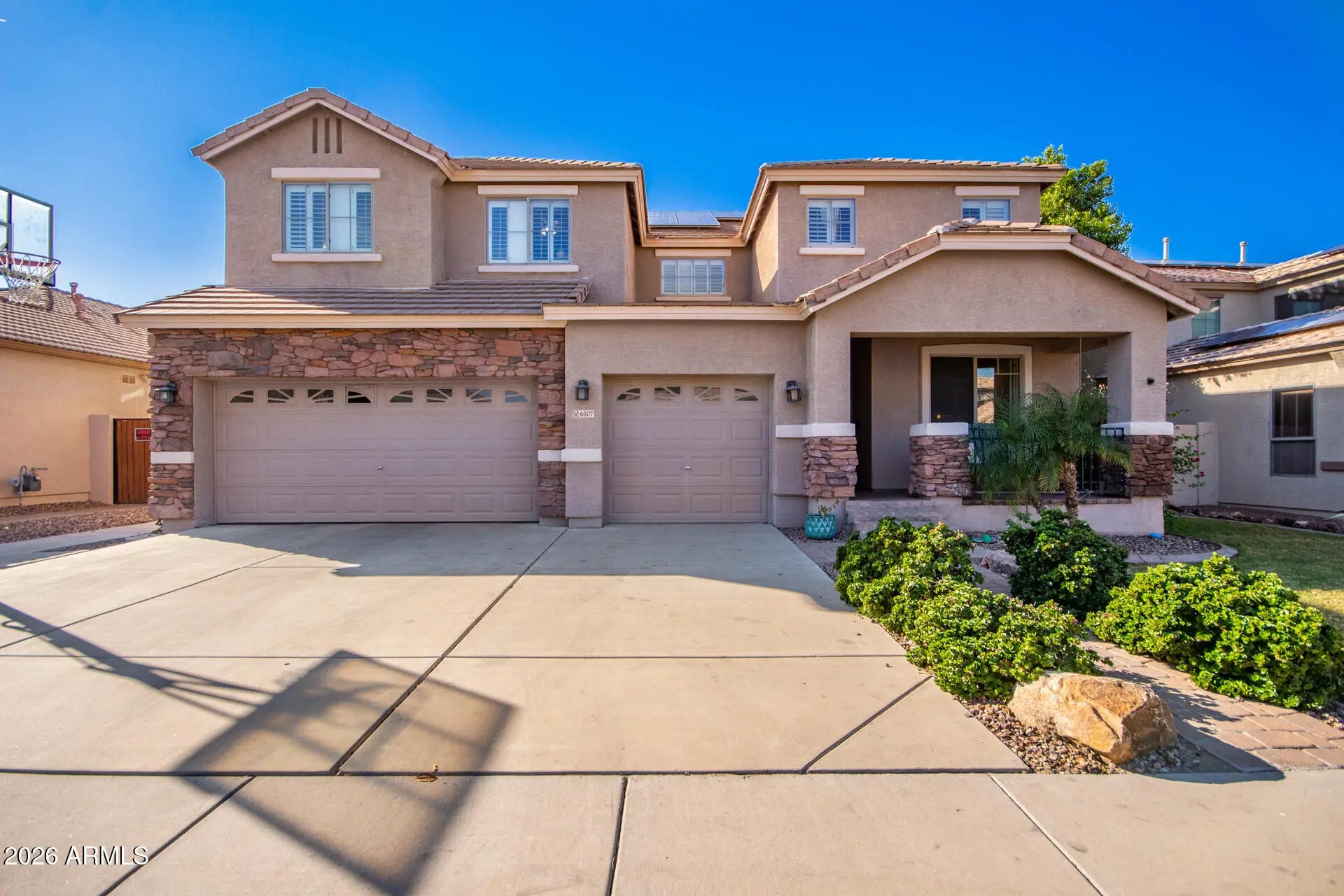 Photo of Listing #6991888