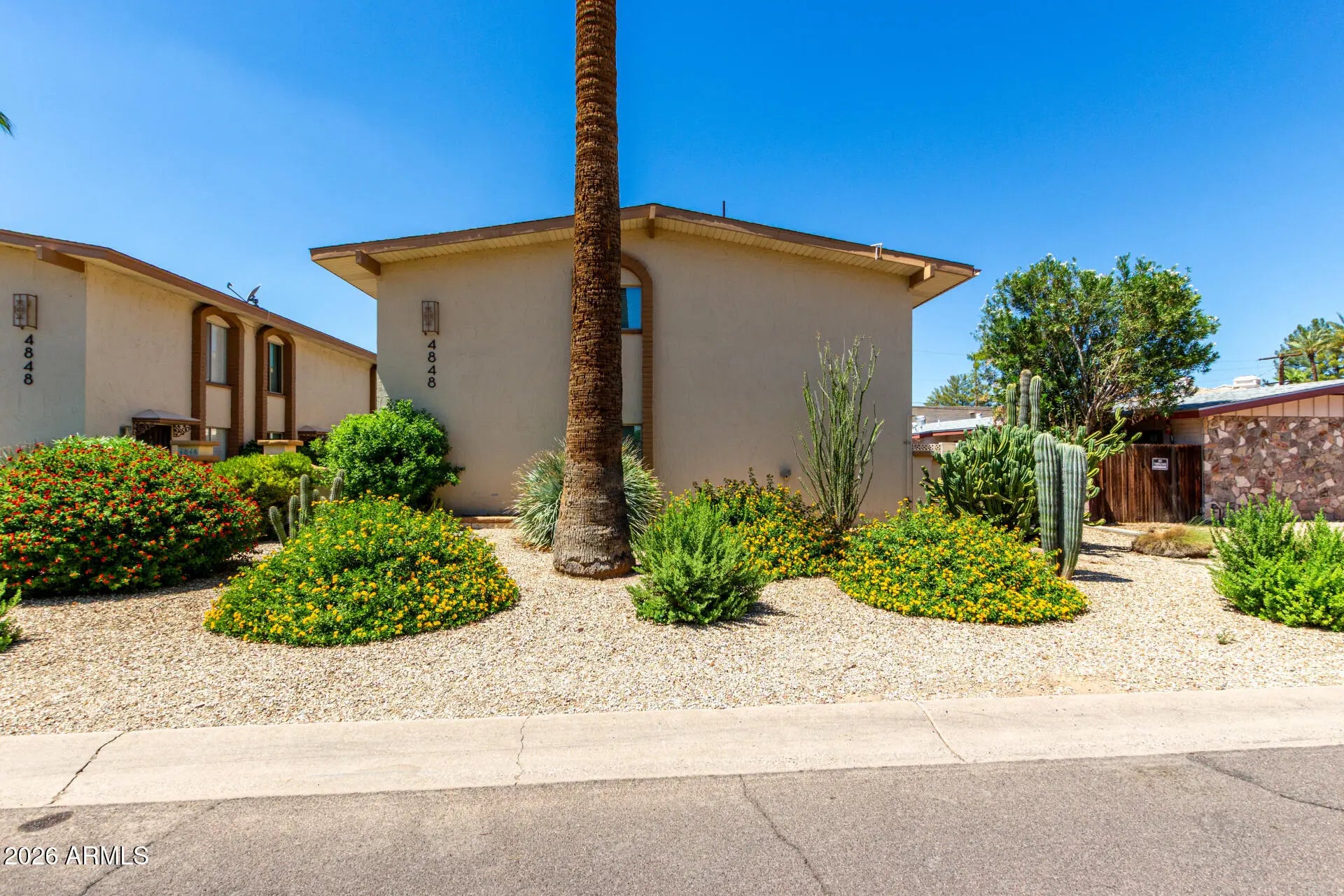 Photo of Listing #6996869