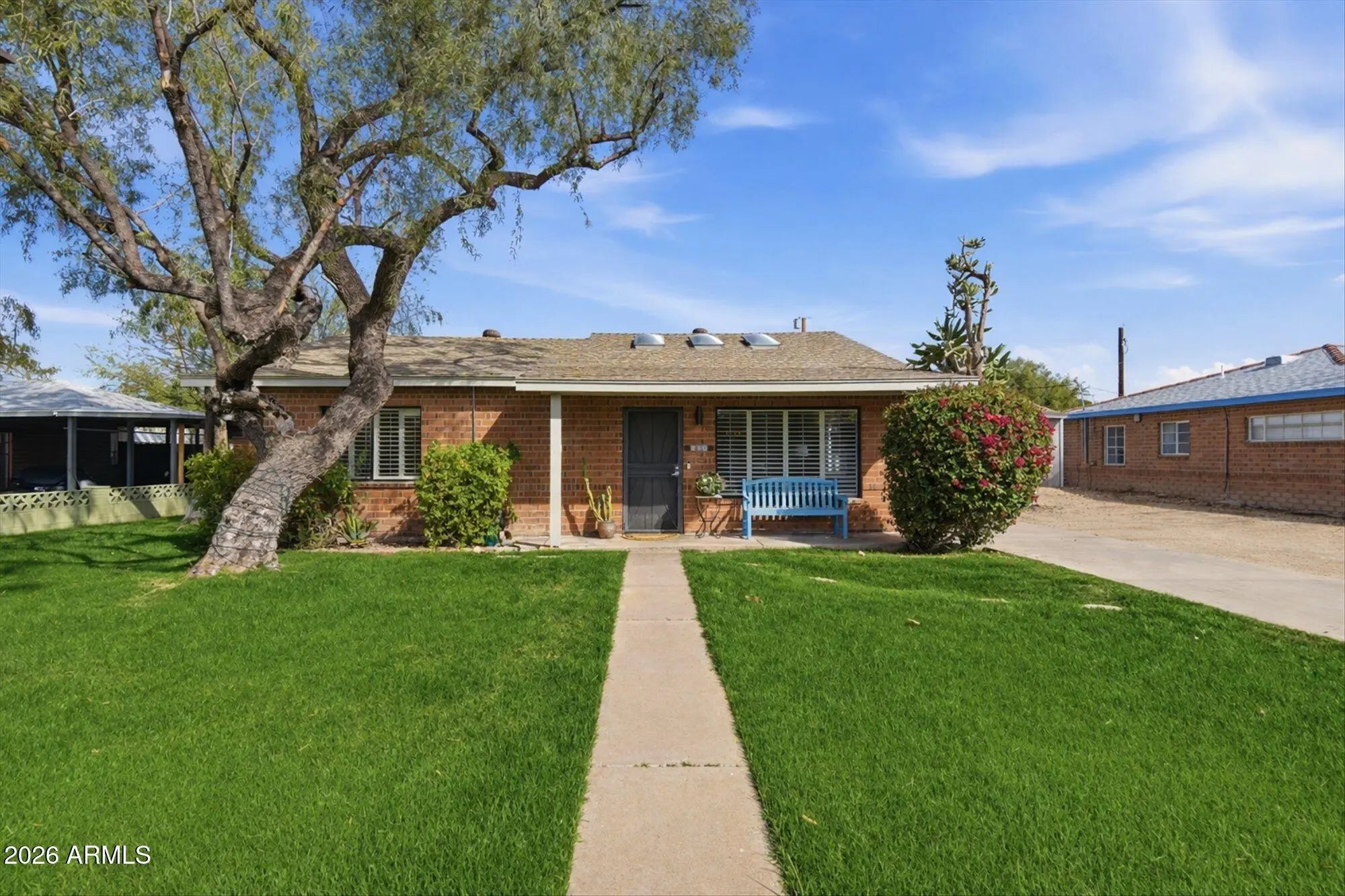 Photo of Listing #6994405