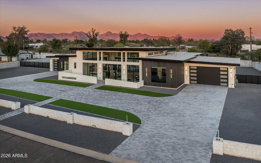 12209 N 65th Place, Scottsdale