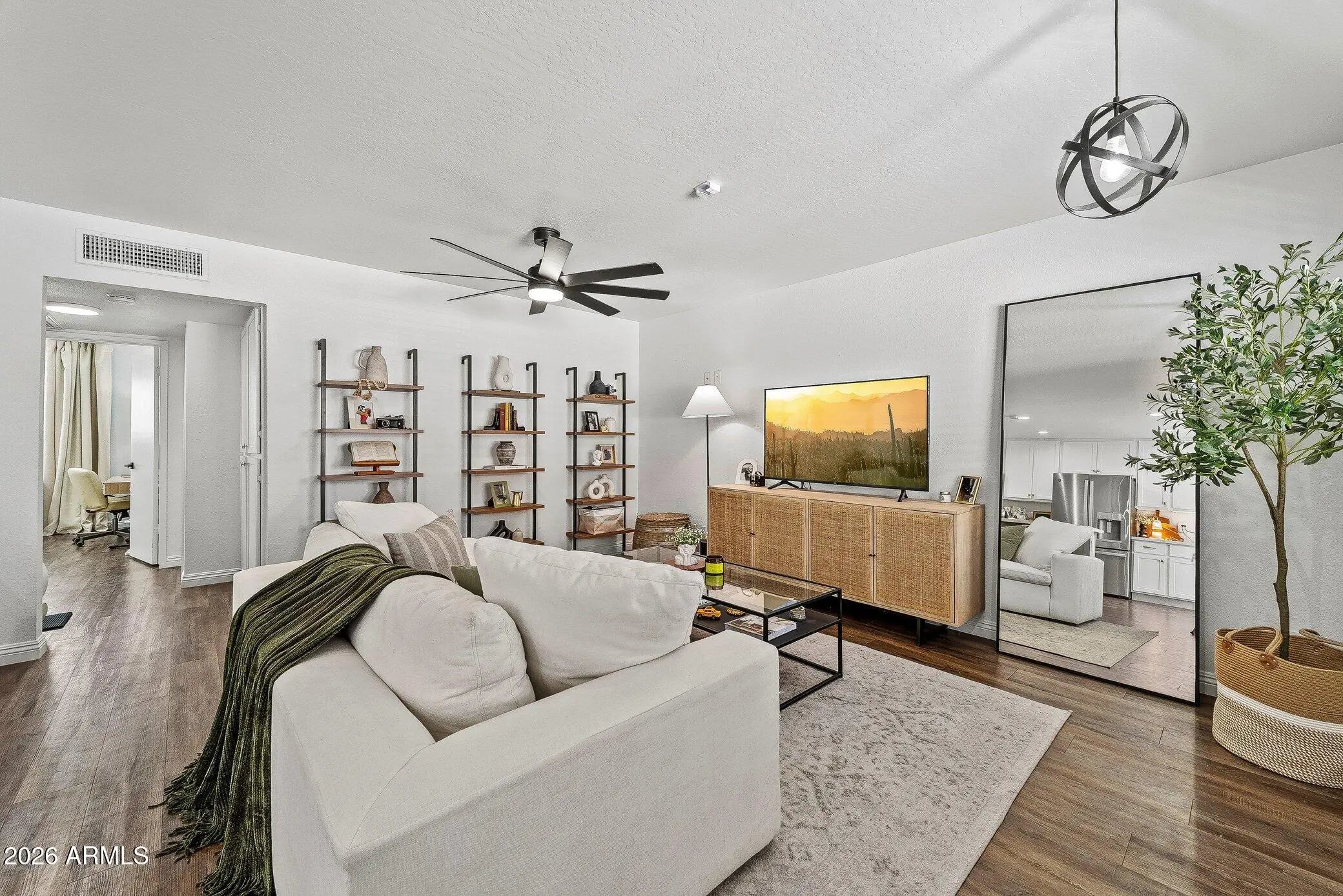 Photo of Listing #7004018