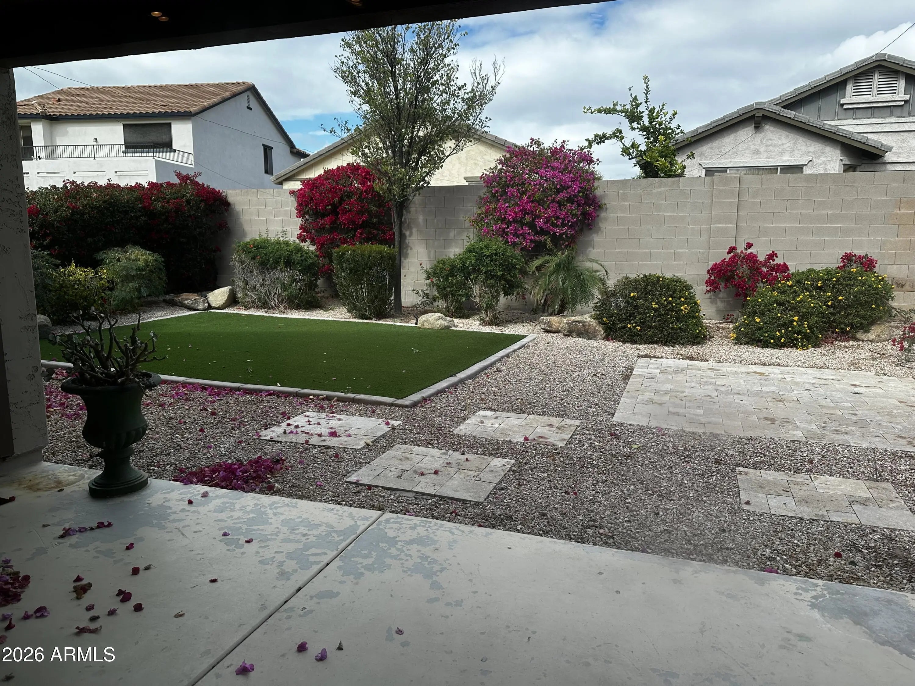 Photo of Listing #6992218