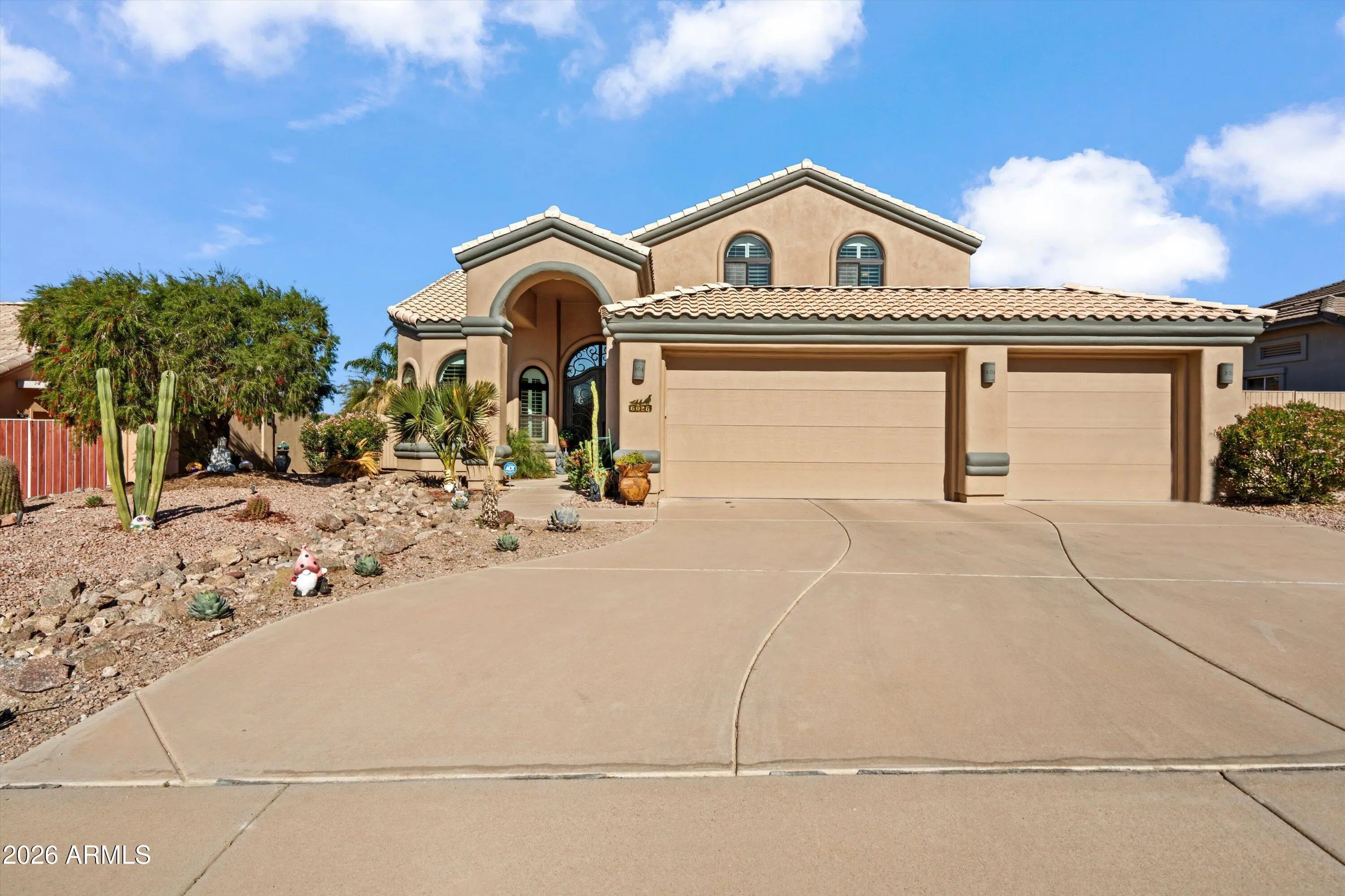 Photo of Listing #6992355