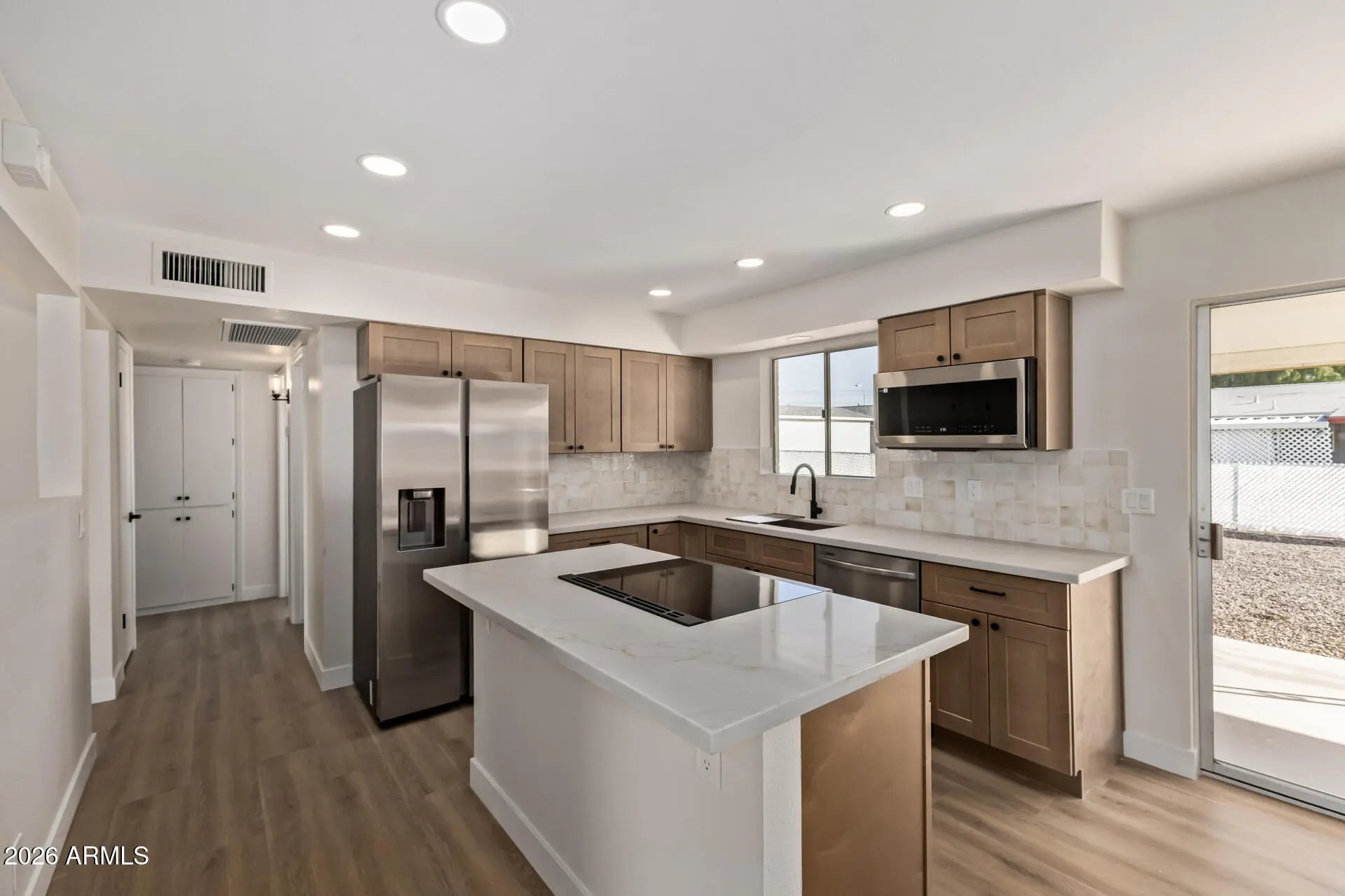 Photo of Listing #6993390