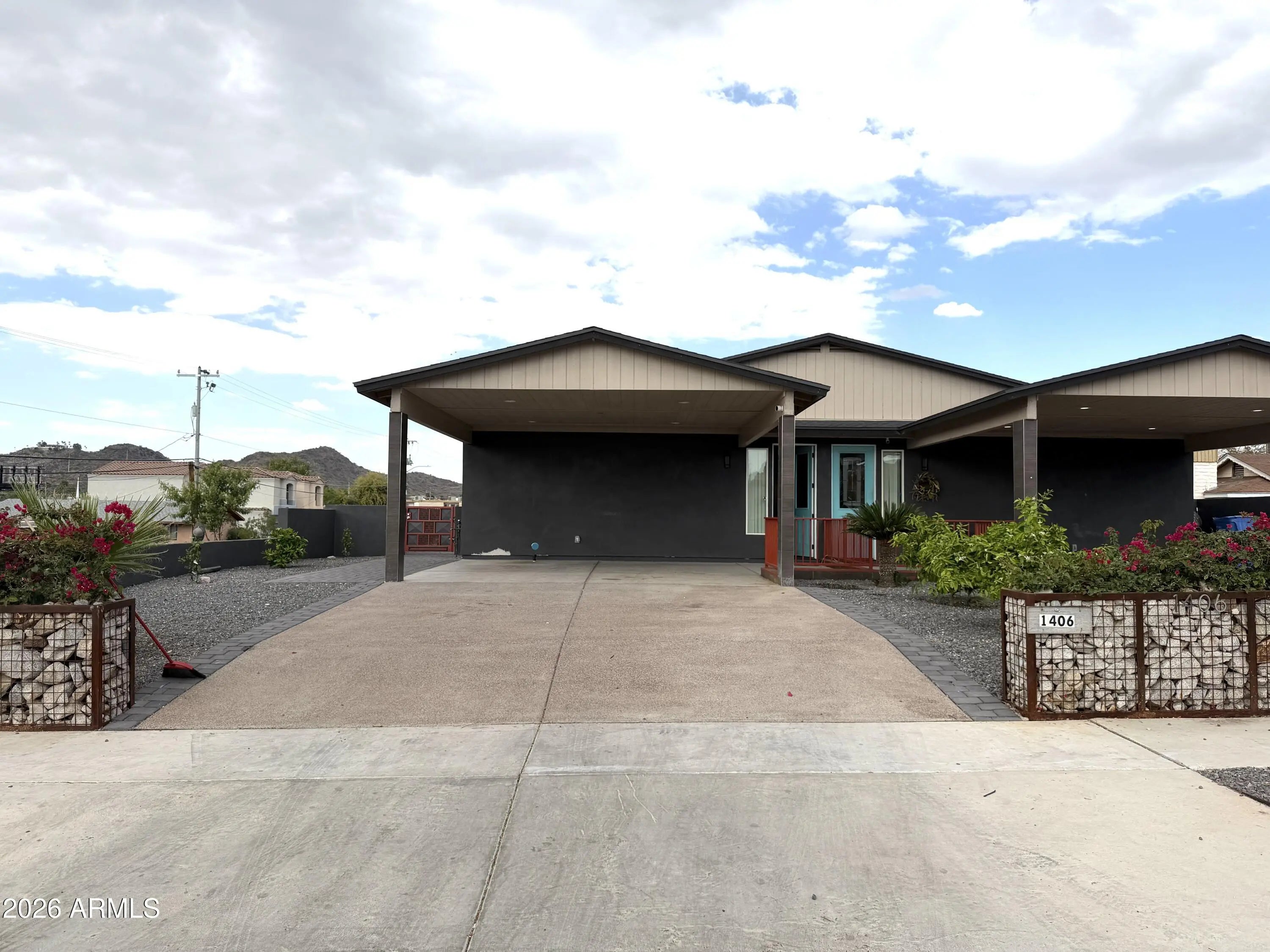 Photo of Listing #6992813