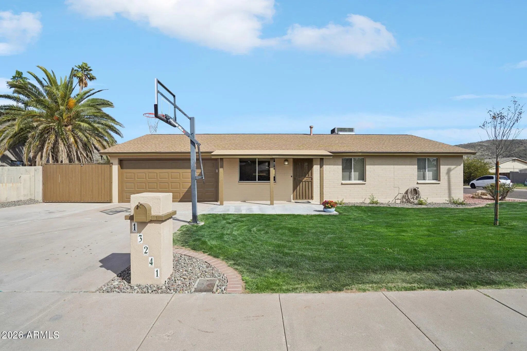 Photo of Listing #6992964