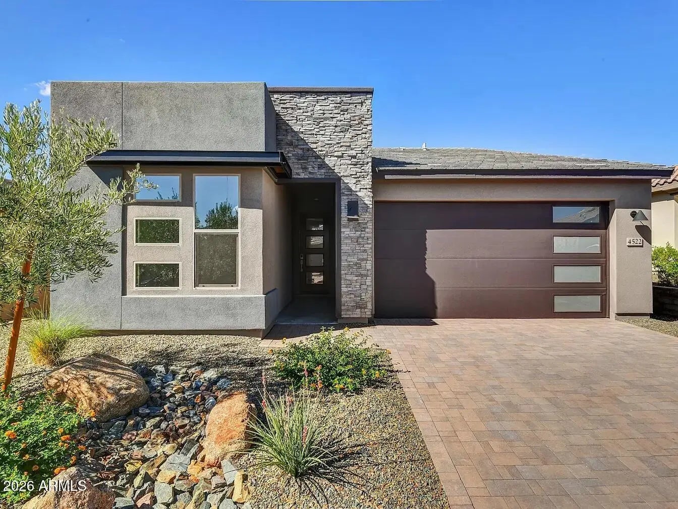 Photo of Listing #6995849