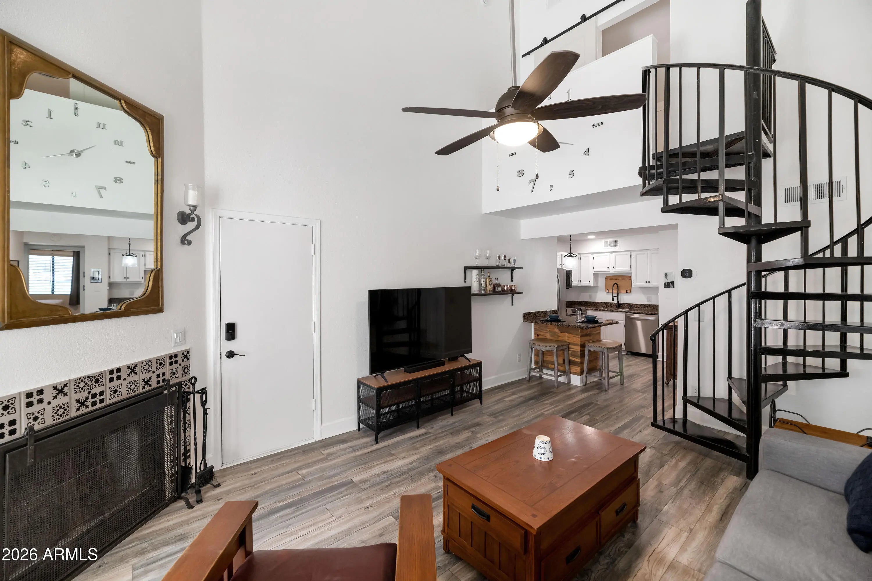 Photo of Listing #6992917