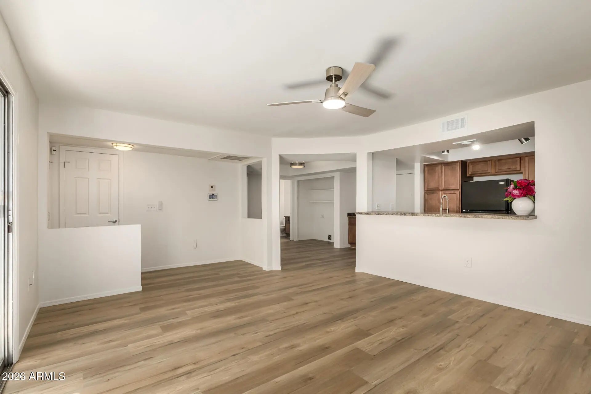 Photo of Listing #6992955