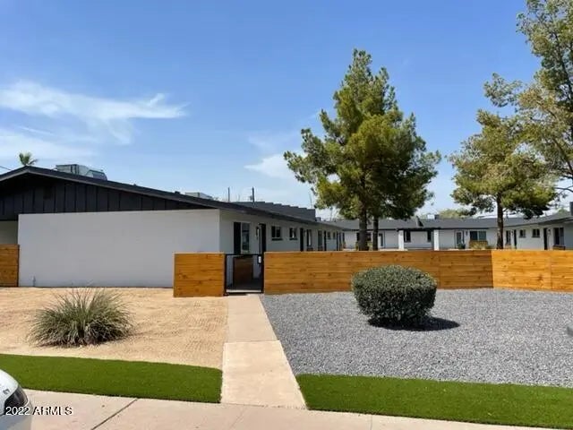 Photo of Listing #6992951