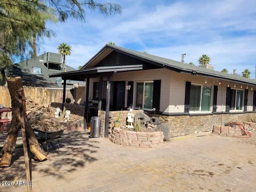215 N 12th Avenue, Phoenix