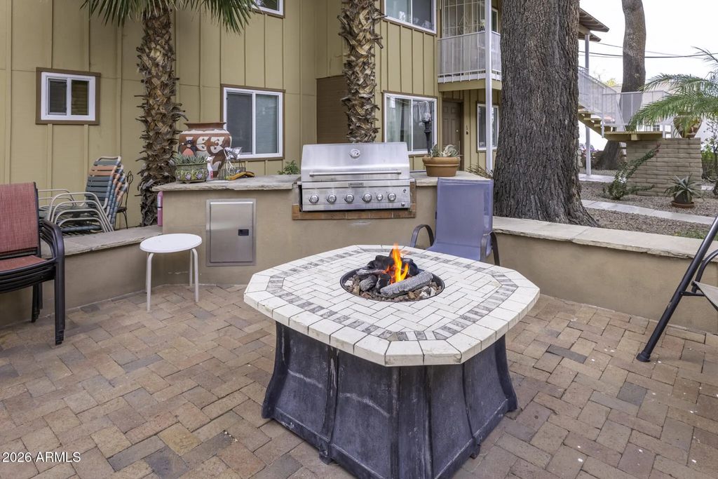 90 W Yavapai Street W (unit 16), Wickenburg