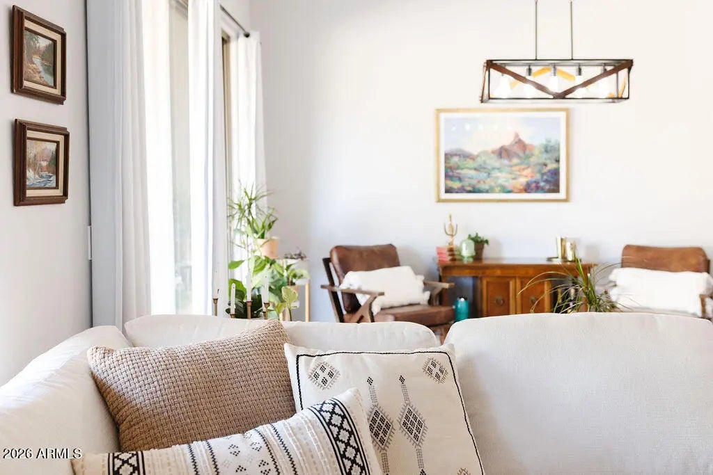 Photo of Listing #6996748