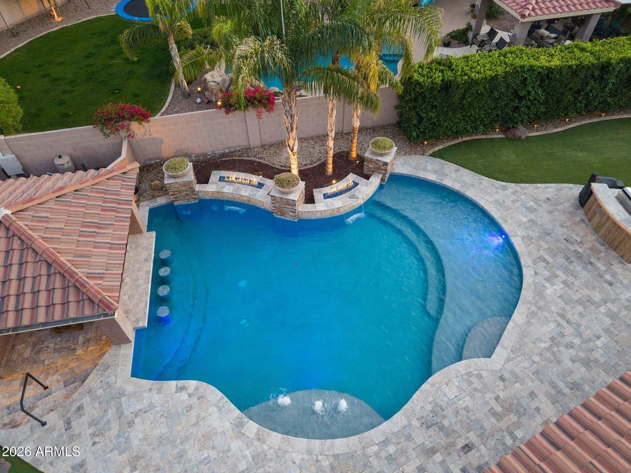 Photo of Listing #6993375