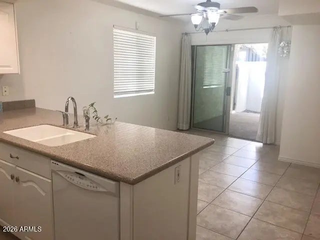 Photo of Listing #6994899