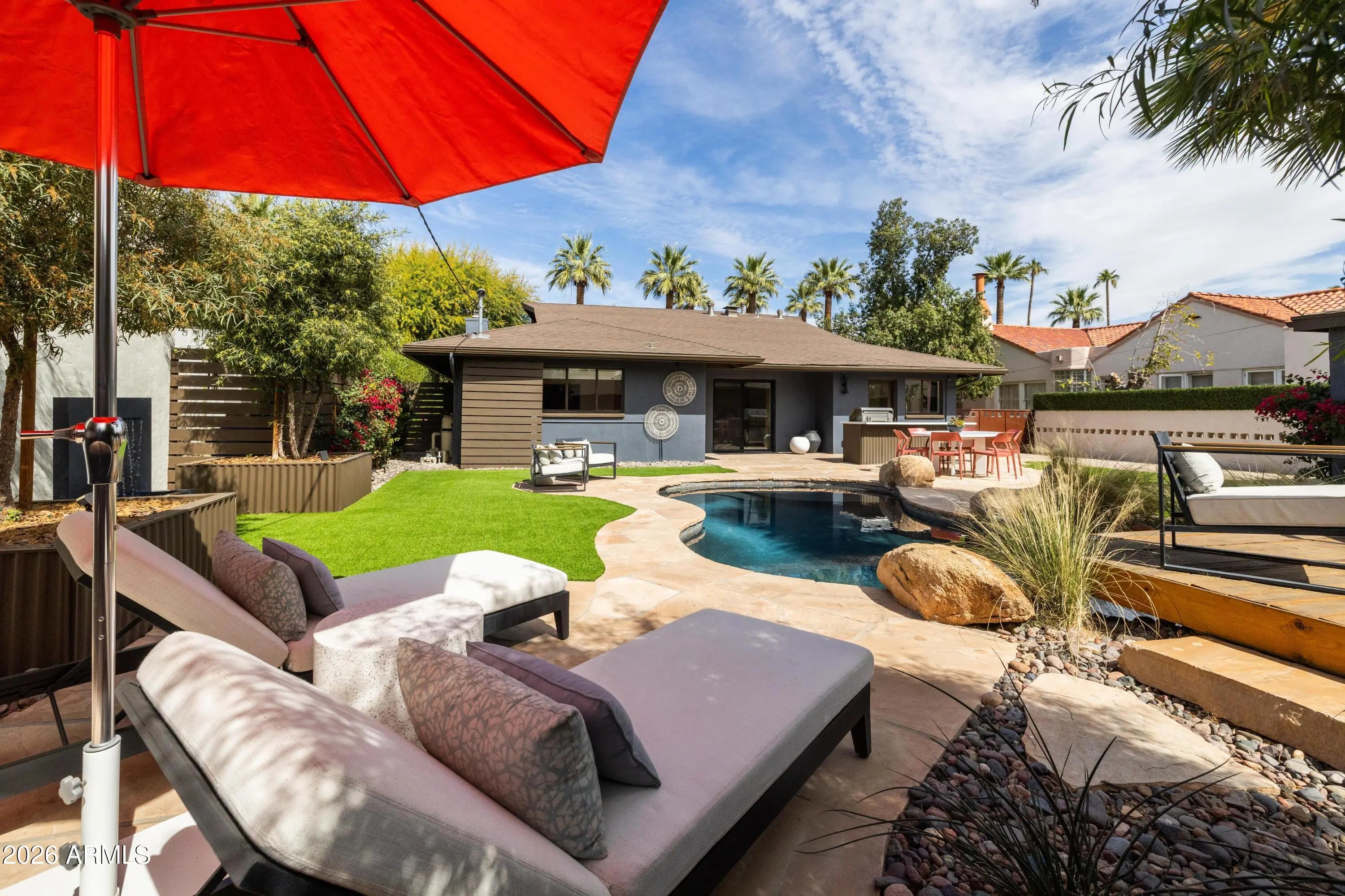 Photo of Listing #6993743