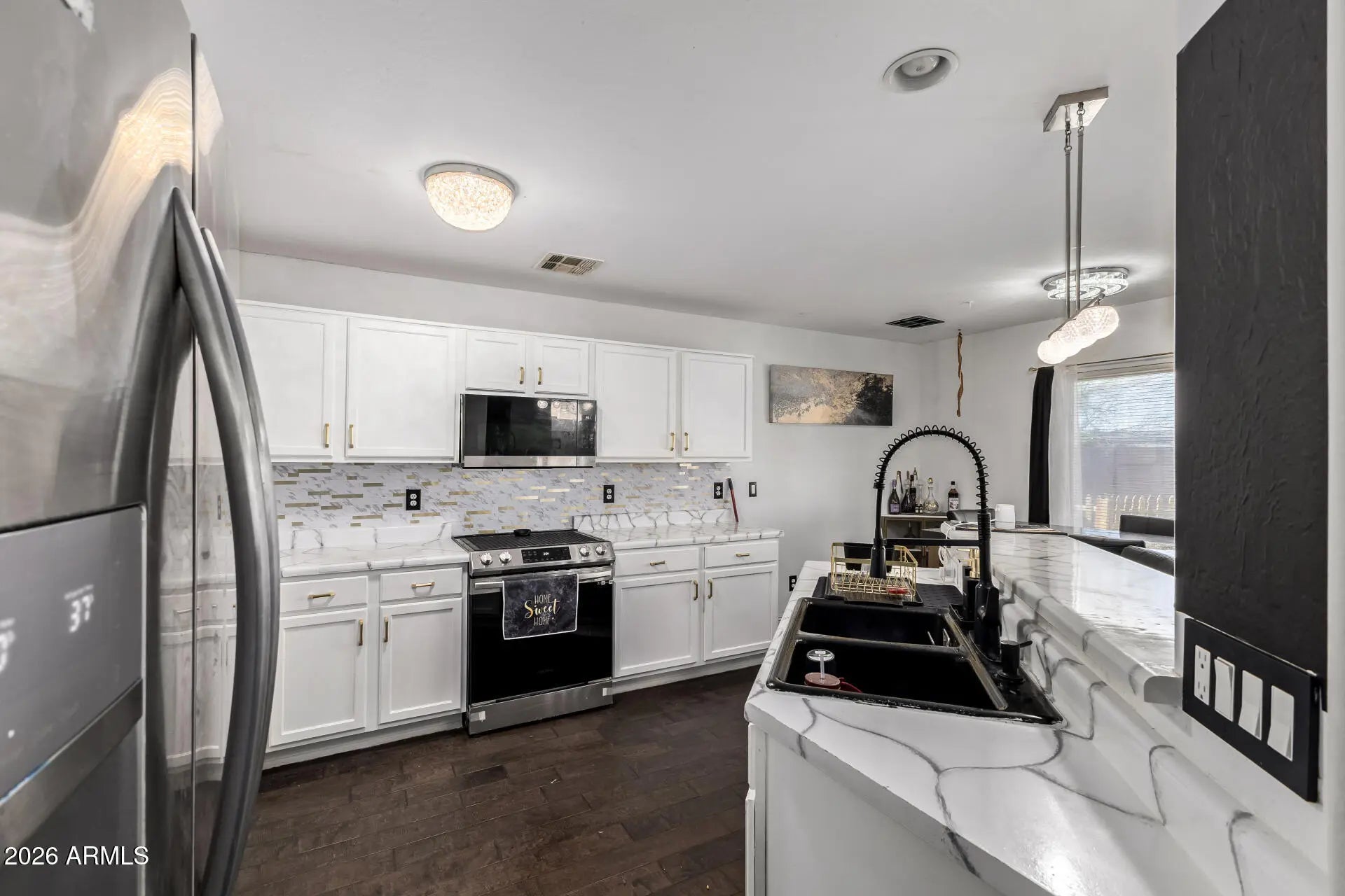 Photo of Listing #6993961