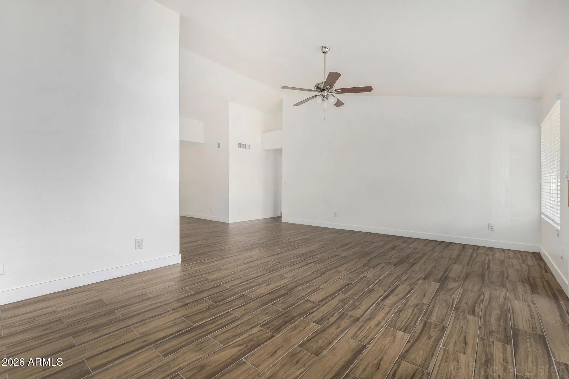 Photo of Listing #6997710