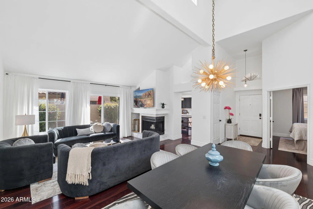 7925 E Pepper Tree Lane, Scottsdale