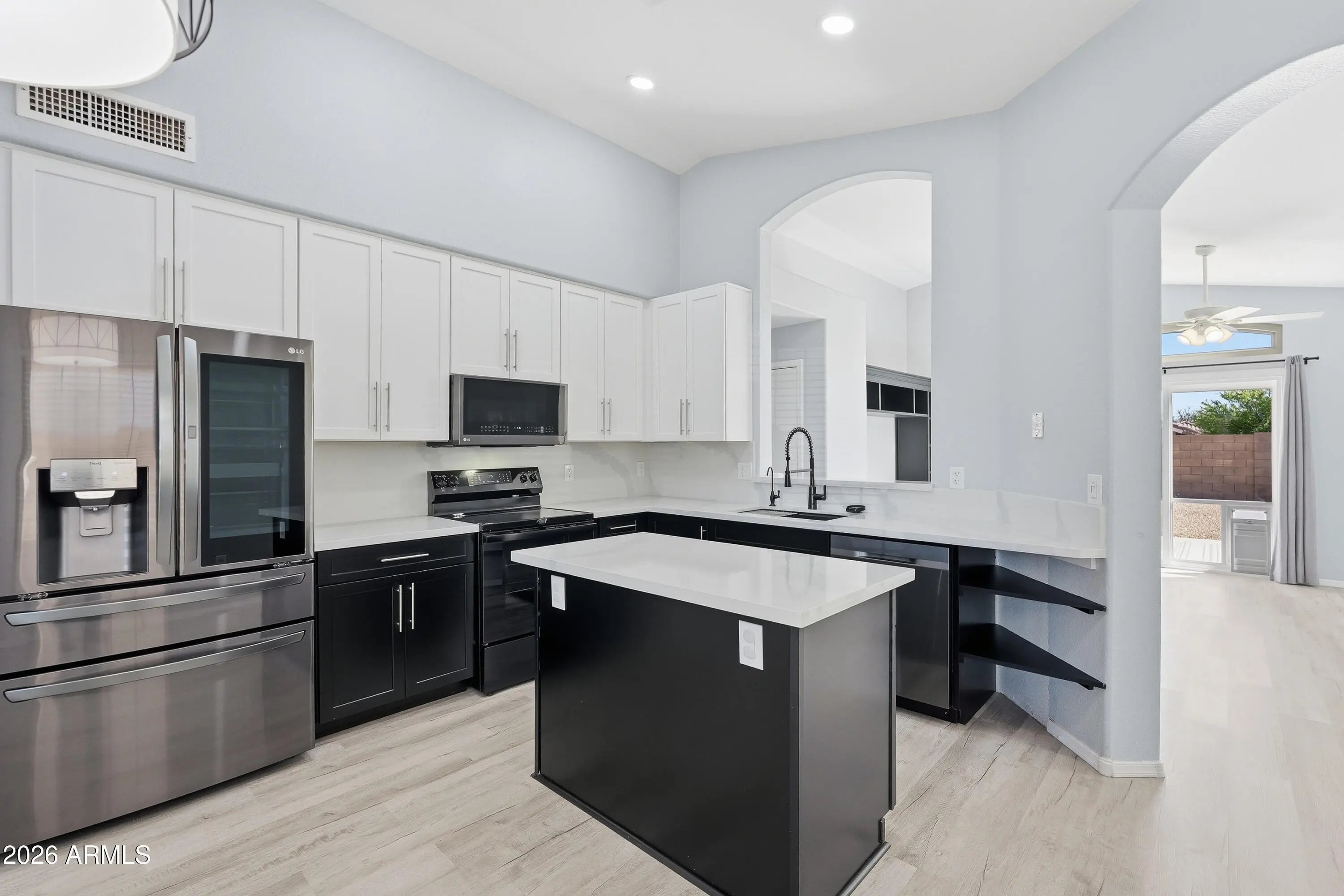 Photo of Listing #6999156