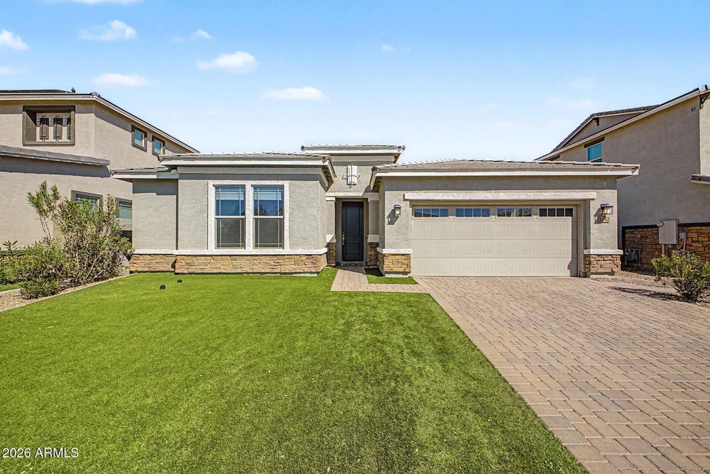 1352 E Gemini Place, Chandler