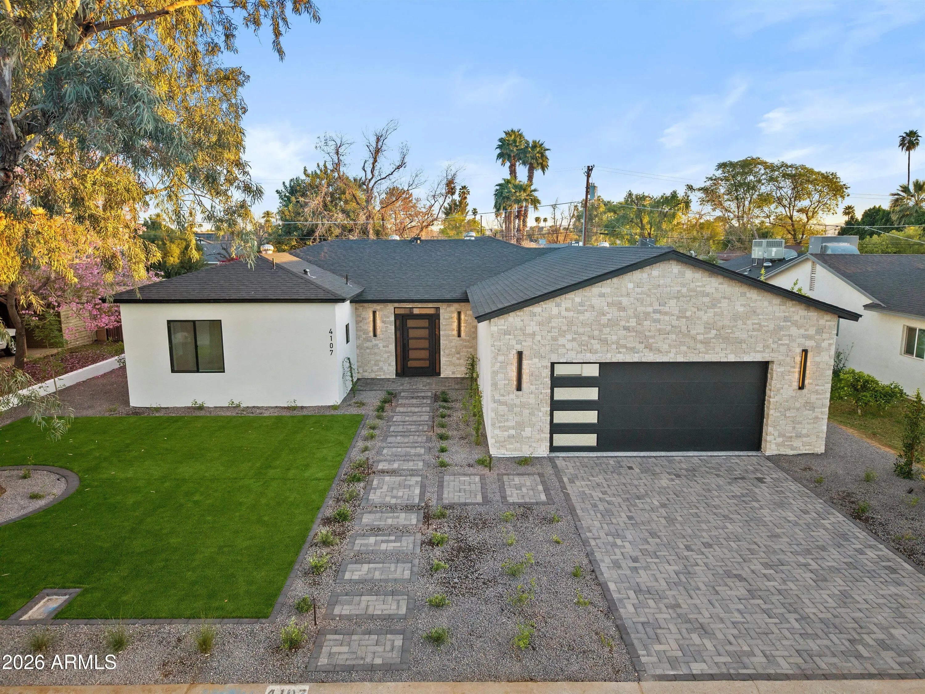 Photo of Listing #6996996