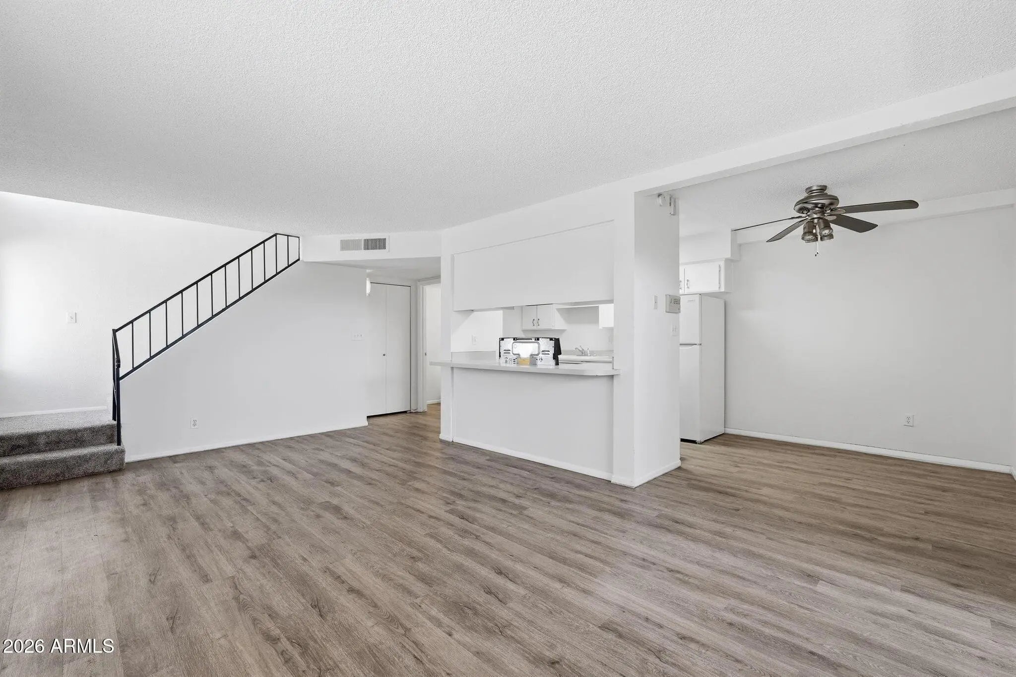 Photo of Listing #6994608